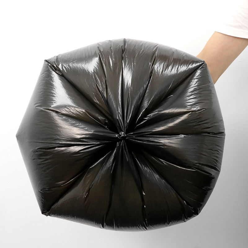 Plastic star seal garbage bags on roll